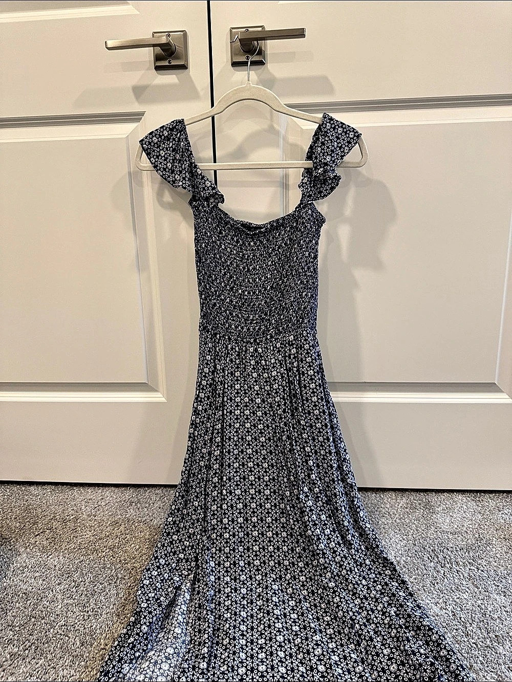 lulus Blue & White Floral Maxi Dress Size XS Like New